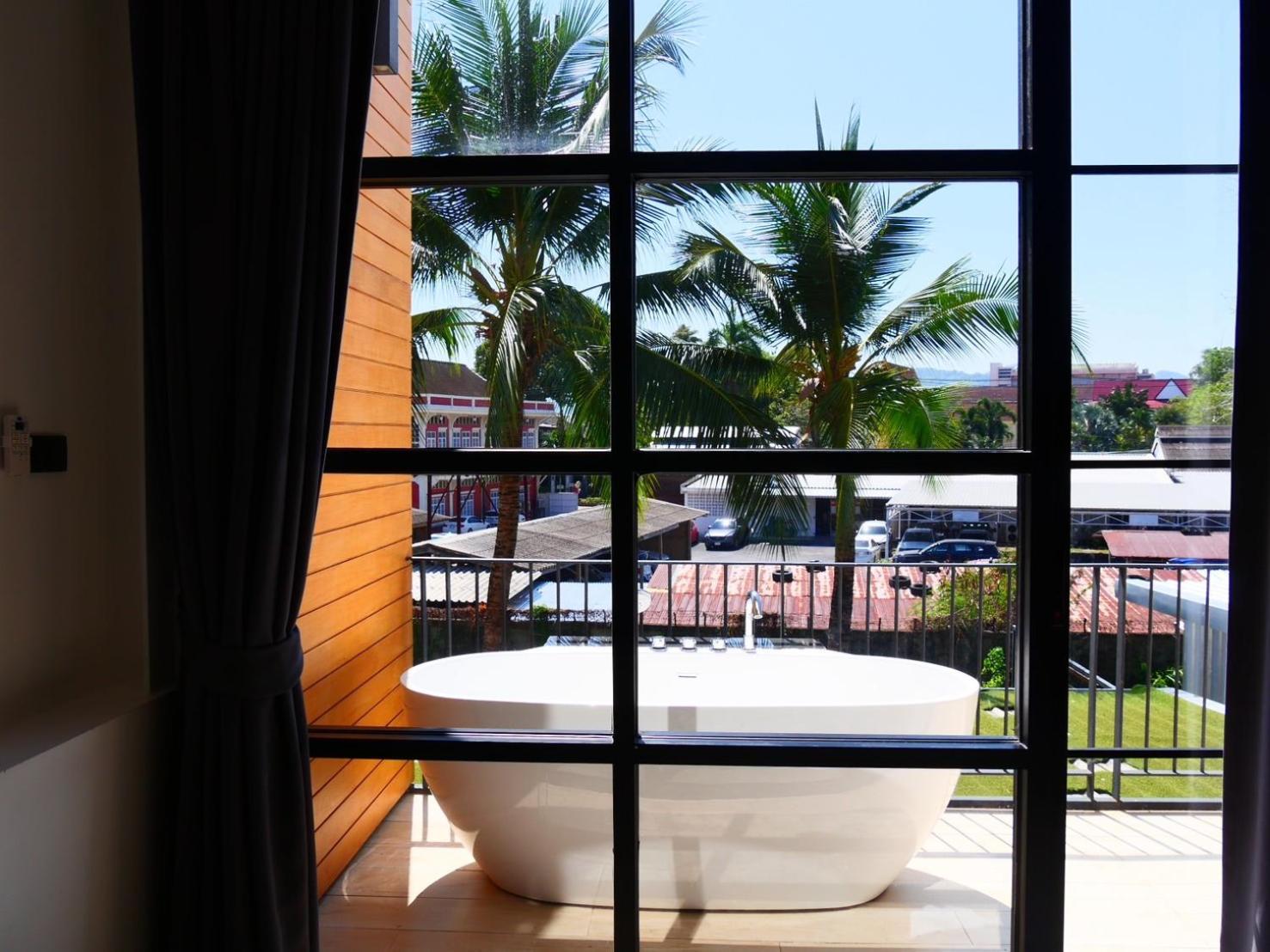 Book A Bed Poshtel - Sha Plus Phuket Exterior photo