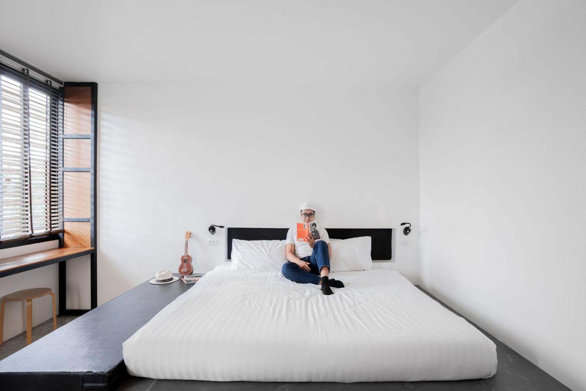 Book A Bed Poshtel - Sha Plus Phuket Exterior photo
