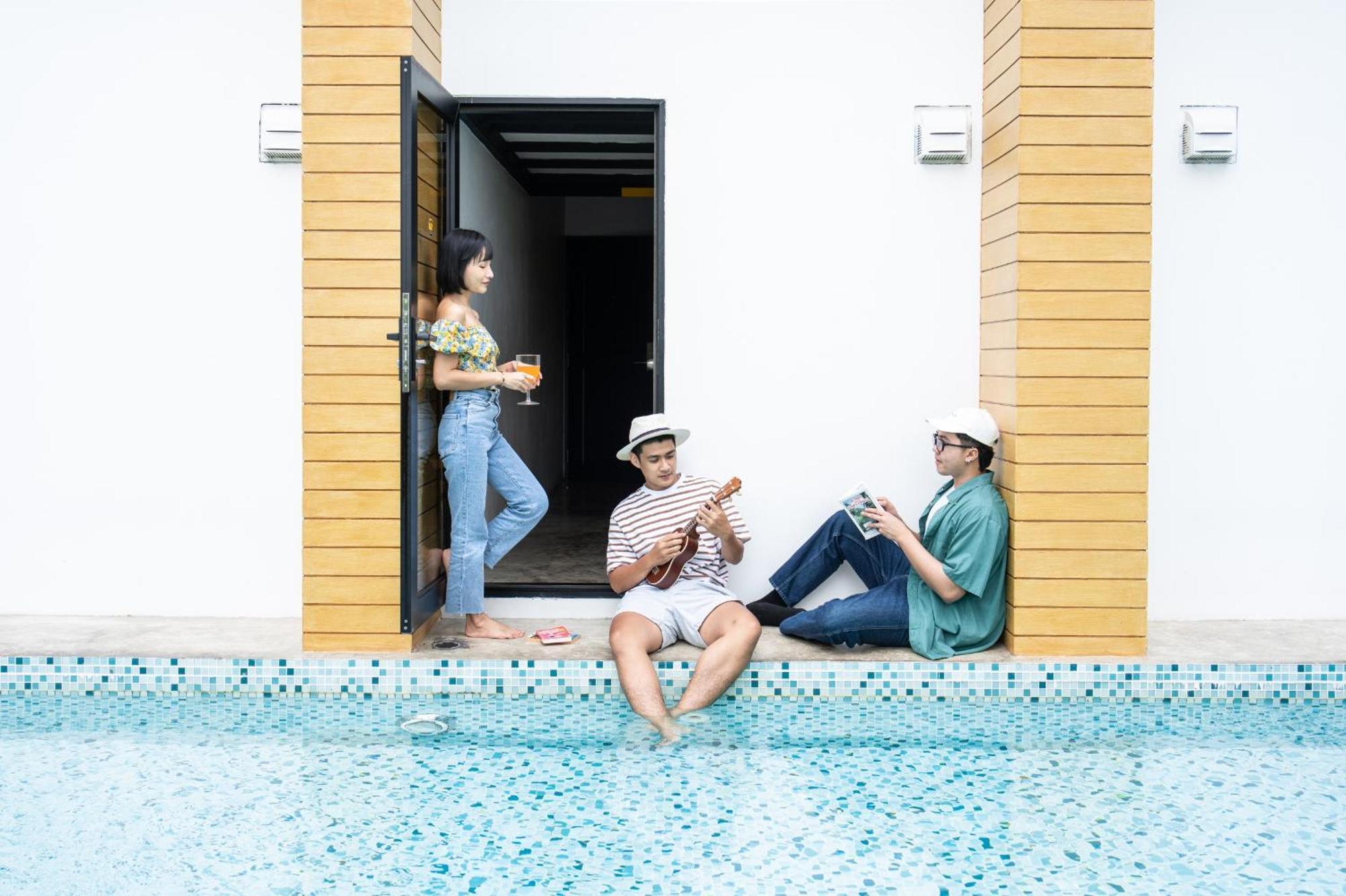 Book A Bed Poshtel - Sha Plus Phuket Exterior photo