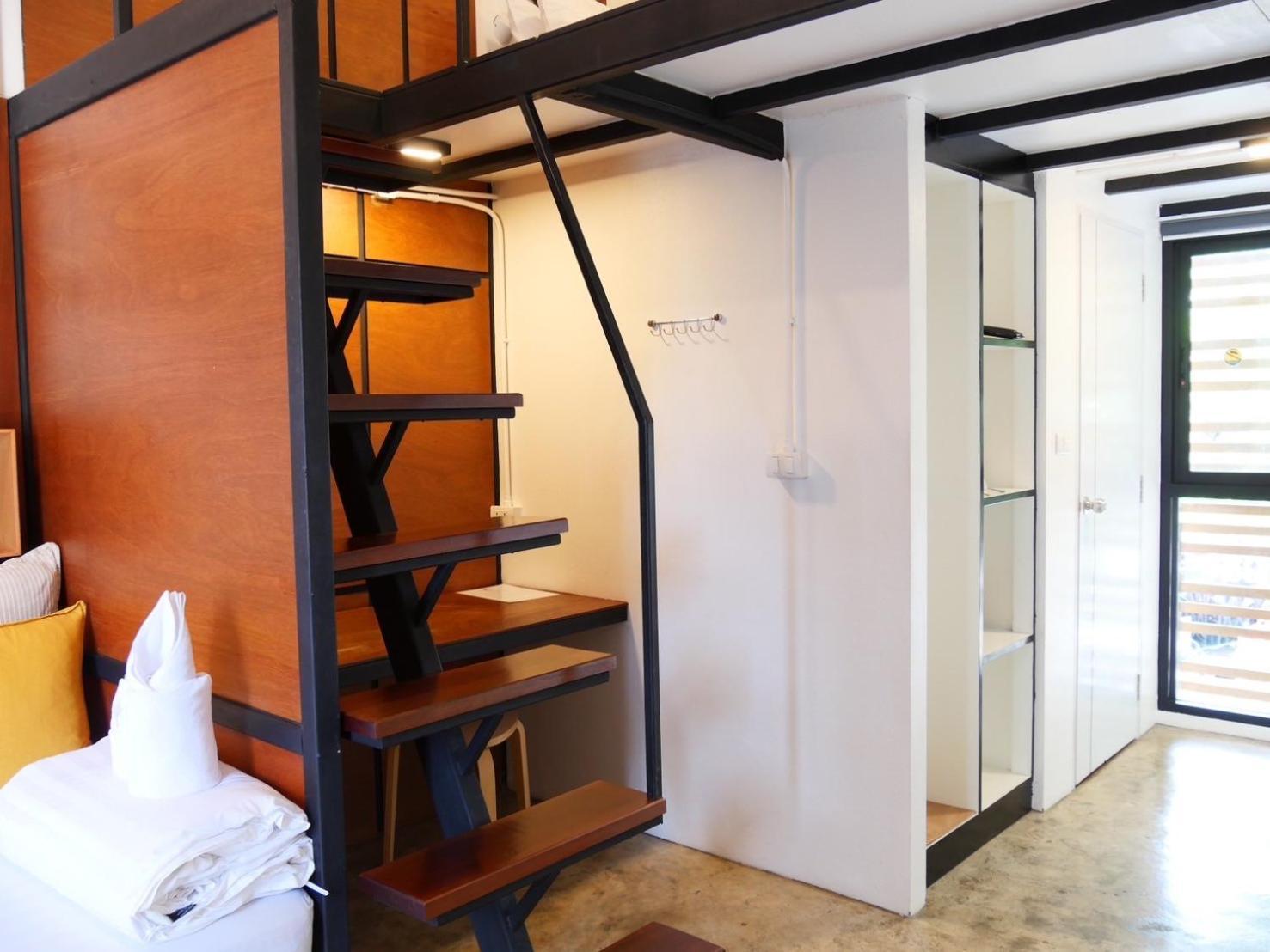 Book A Bed Poshtel - Sha Plus Phuket Exterior photo