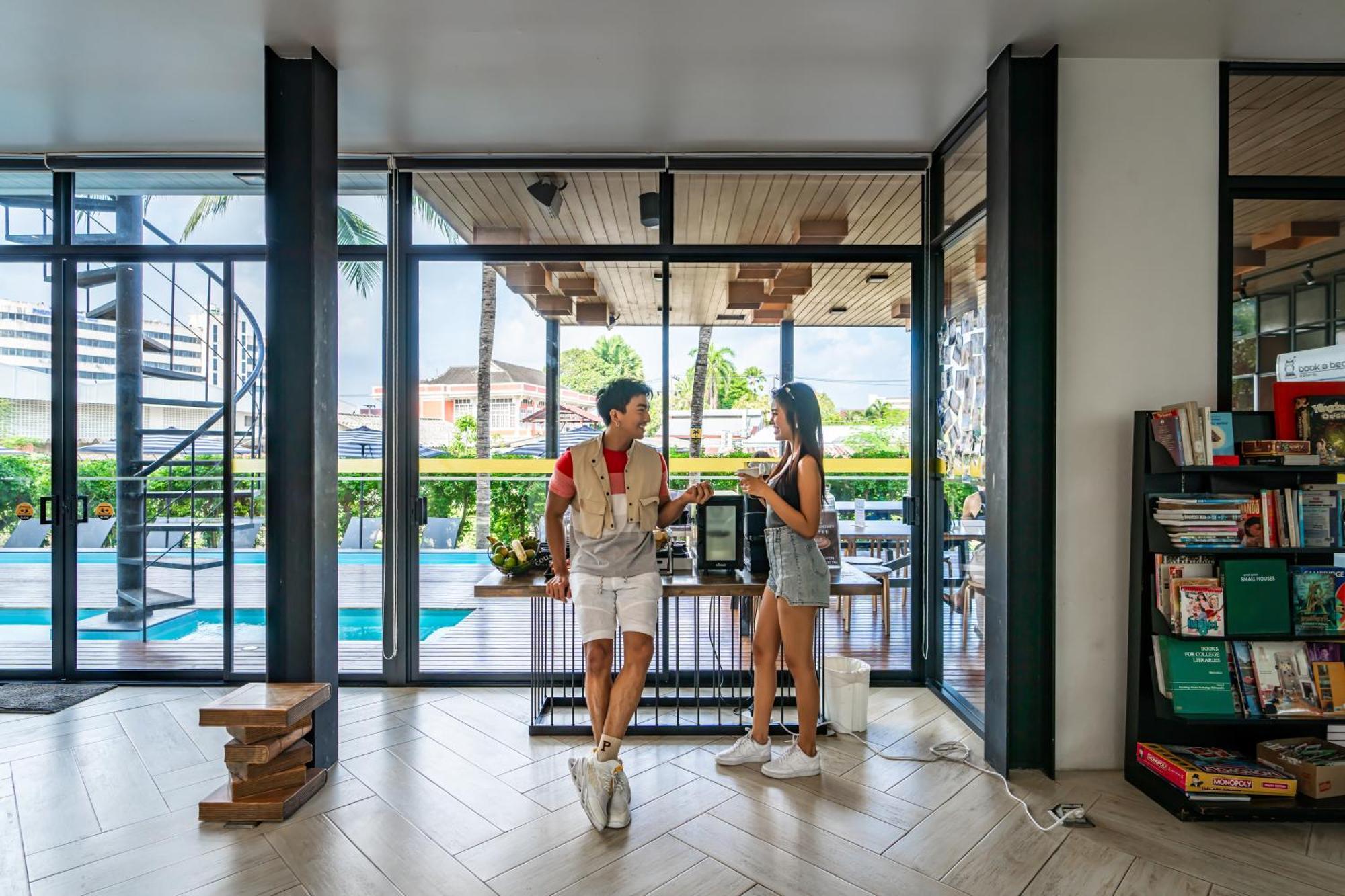 Book A Bed Poshtel - Sha Plus Phuket Exterior photo