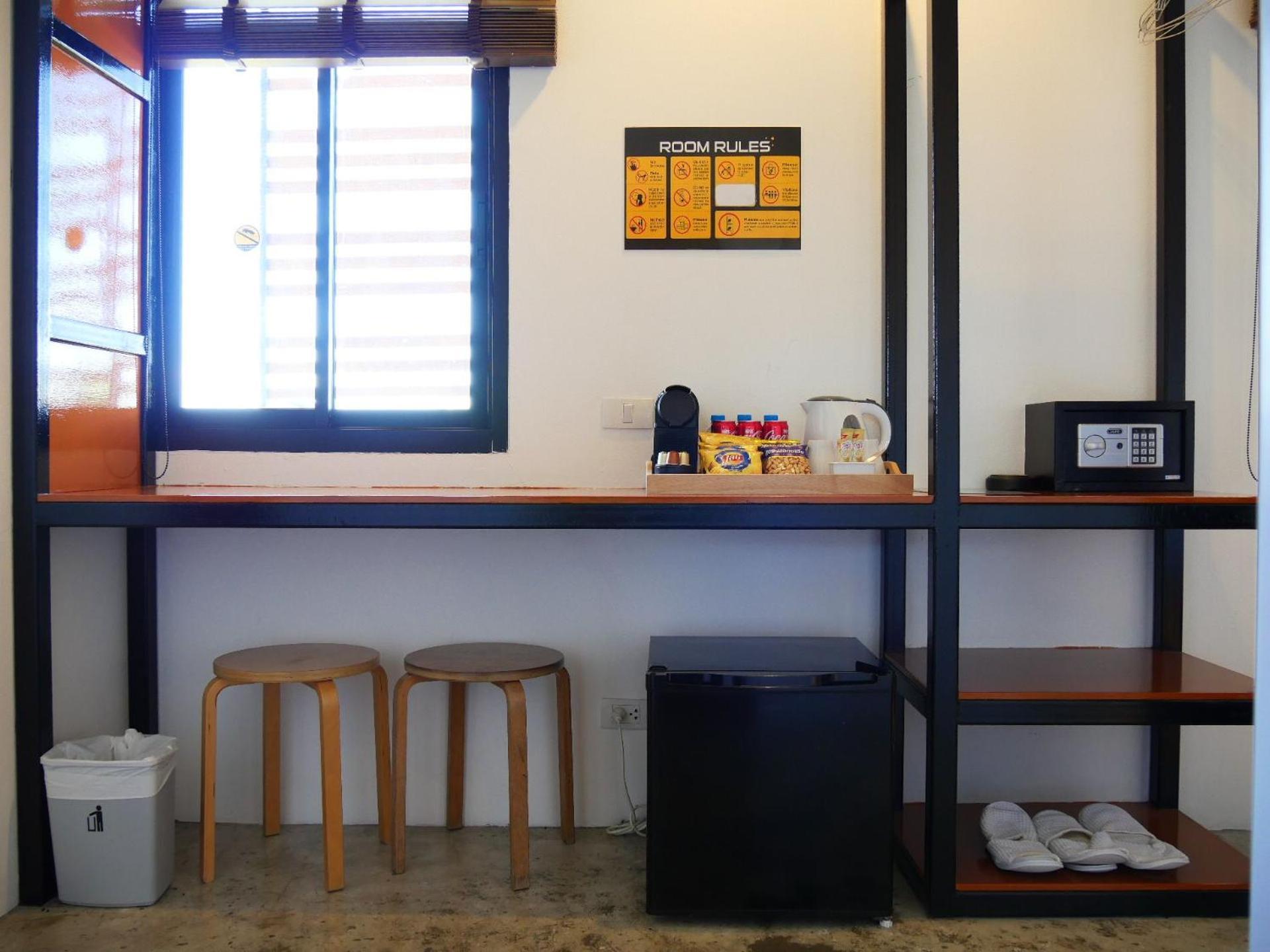 Book A Bed Poshtel - Sha Plus Phuket Exterior photo