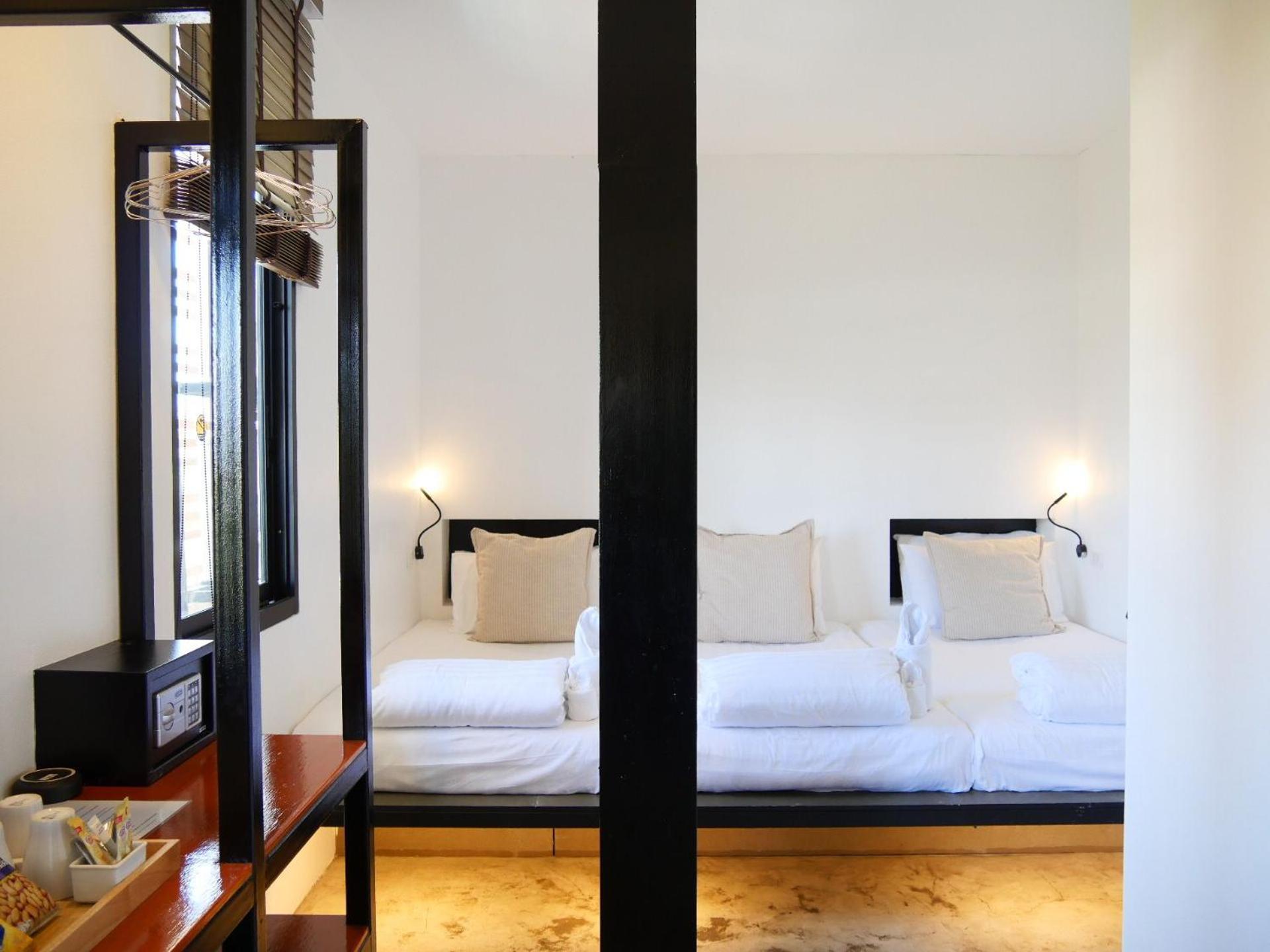 Book A Bed Poshtel - Sha Plus Phuket Exterior photo